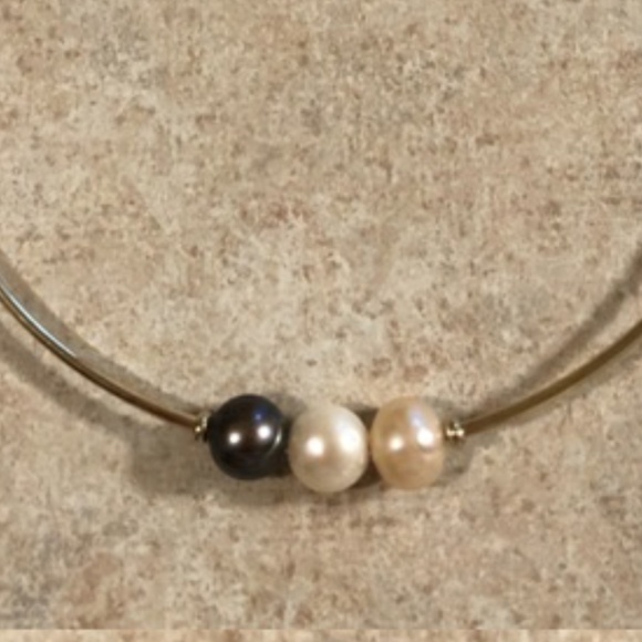 WHBM Freshwater Pearl Floating Necklace - Picture 4 of 7